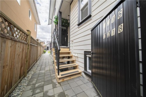 2216 Mannering Avenue, Vancouver, BC -  Photo Showing Other Room