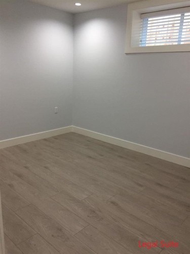 2216 Mannering Avenue, Vancouver, BC - Indoor Photo Showing Other Room