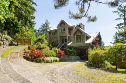 342 Creek Road Bowen Island, BC V0N 1G1