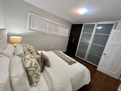 1314 Thomas Avenue, Coquitlam, BC - Indoor Photo Showing Bedroom