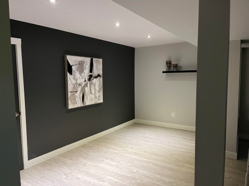1314 Thomas Avenue, Coquitlam, BC - Indoor Photo Showing Other Room