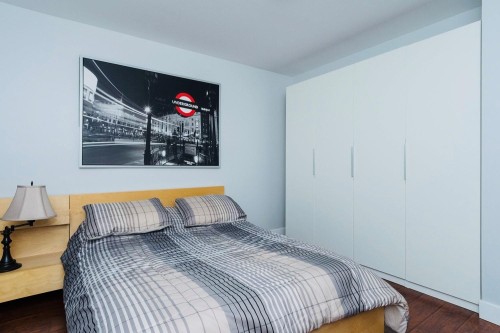1314 Thomas Avenue, Coquitlam, BC - Indoor Photo Showing Bedroom