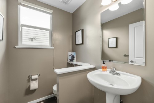 6 Alder Drive, Port Moody, BC - Indoor Photo Showing Bathroom