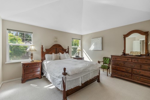 6 Alder Drive, Port Moody, BC - Indoor Photo Showing Bedroom
