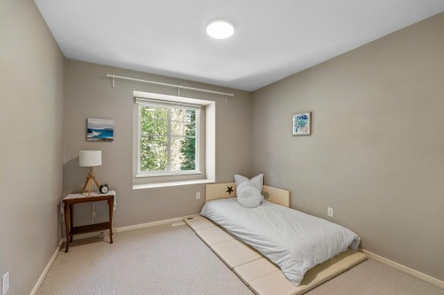 6 Alder Drive, Port Moody, BC - Indoor Photo Showing Bedroom