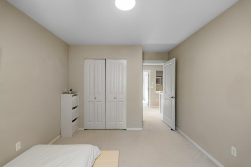 6 Alder Drive, Port Moody, BC - Indoor Photo Showing Bedroom