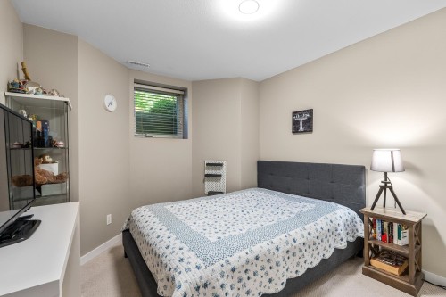 6 Alder Drive, Port Moody, BC - Indoor Photo Showing Bedroom