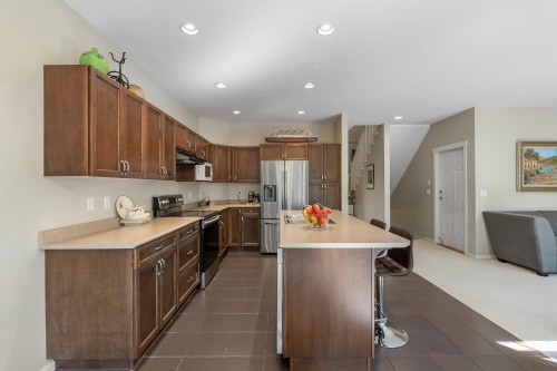 6 Alder Drive, Port Moody, BC - Indoor Photo Showing Kitchen