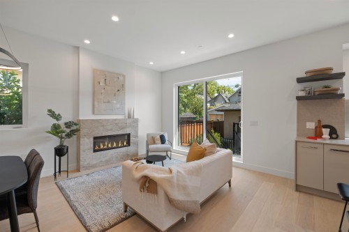 2236 5Th Avenue E, Vancouver, BC - Indoor Photo Showing Living Room With Fireplace