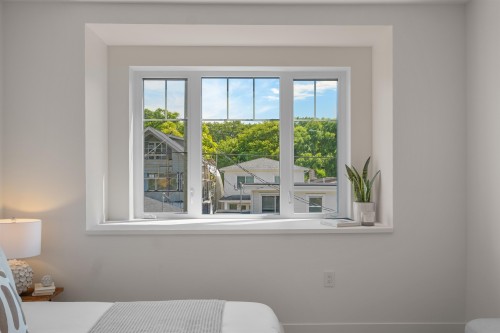 2236 5Th Avenue E, Vancouver, BC - Indoor