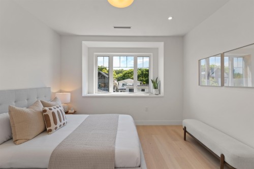 2236 5Th Avenue E, Vancouver, BC - Indoor Photo Showing Bedroom