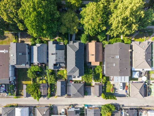 2236 5Th Avenue E, Vancouver, BC - Outdoor With View
