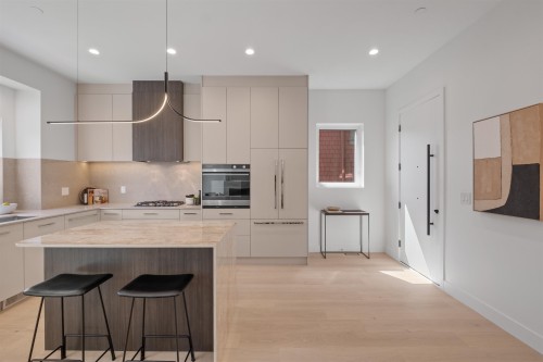 2236 5Th Avenue E, Vancouver, BC - Indoor Photo Showing Kitchen With Upgraded Kitchen