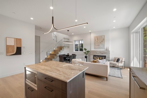 2236 5Th Avenue E, Vancouver, BC - Indoor With Fireplace