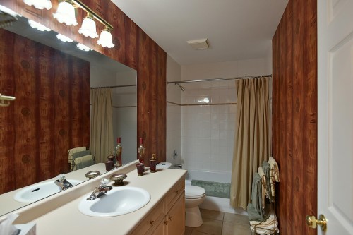 5875 Turnstone Crescent, Sechelt, BC - Indoor Photo Showing Bathroom