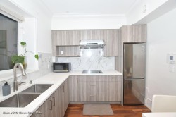 BASEMENT-1151 21st Street WNorth Vancouver, BC V7P 2C7