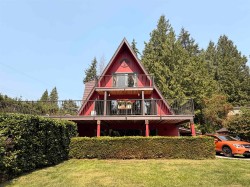 6568 Pickleball Court Sechelt, BC V7Z 0N3
