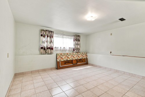 1955 Turner Street, Vancouver, BC - Indoor Photo Showing Other Room