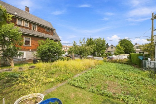 1955 Turner Street, Vancouver, BC - Outdoor