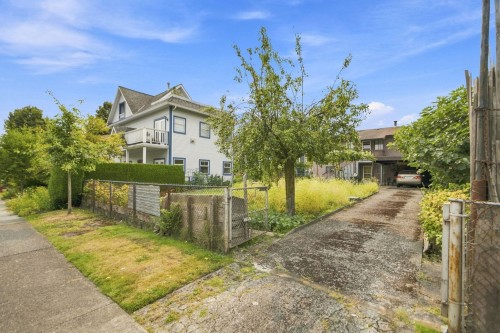 1955 Turner Street, Vancouver, BC - Outdoor
