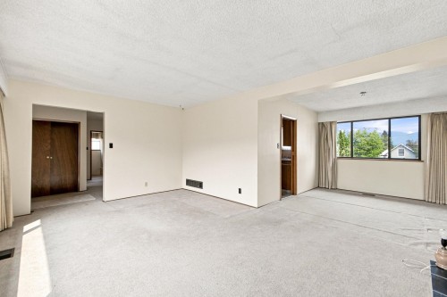 1955 Turner Street, Vancouver, BC - Indoor Photo Showing Other Room