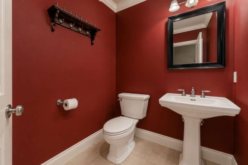606 St Andrews Road, West Vancouver, BC - Indoor Photo Showing Bathroom