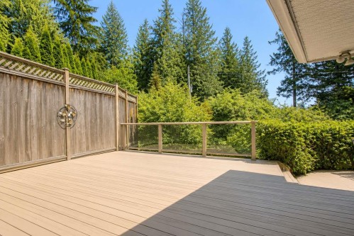 606 St Andrews Road, West Vancouver, BC - Outdoor With Deck Patio Veranda With Exterior