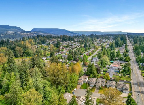 BSMT-805 Fowler Court , Coquitlam, BC V3J 7X2 2