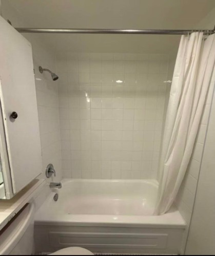 1850 Comox St, Vancouver, BC - Indoor Photo Showing Bathroom