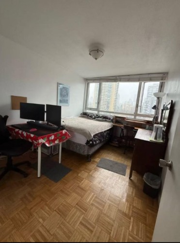 1850 Comox St, Vancouver, BC - Indoor Photo Showing Bedroom