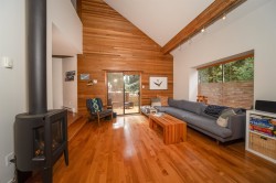 8133 Cedar Springs Road Whistler, BC V8E 0G2