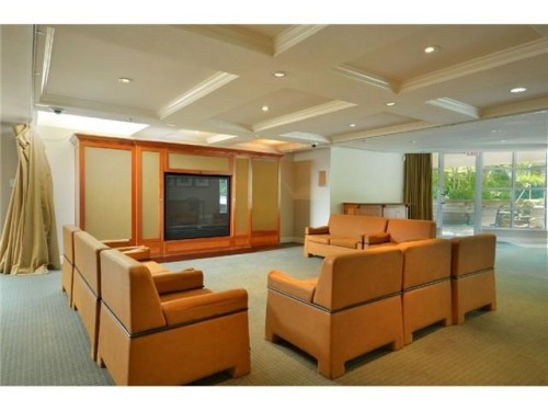 212-3600 Windcrest Drive, North Vancouver, BC - Indoor