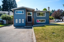2965 Cumberland Street  Port Coquitlam, BC V3B 3V3