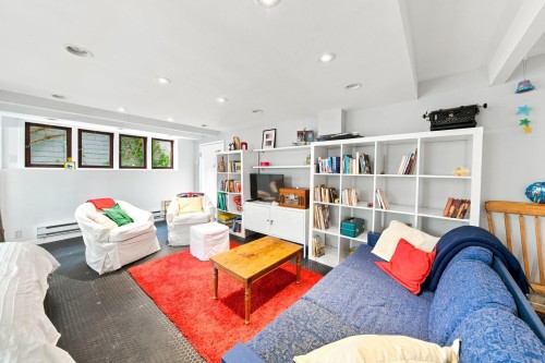 2433 Mathers Avenue, West Vancouver, BC - Indoor
