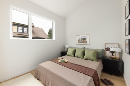 1-595 49Th Avenue E, Vancouver, BC - Indoor Photo Showing Bedroom