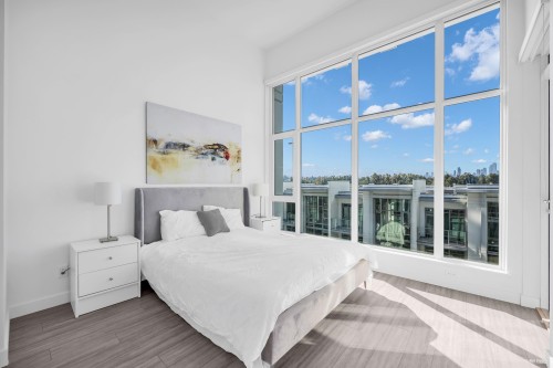 Th302-2351 Beta Avenue, Burnaby, BC - Indoor Photo Showing Bedroom