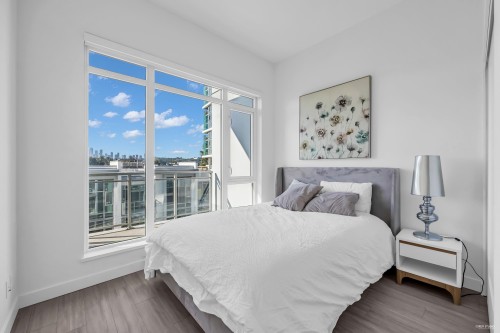 Th302-2351 Beta Avenue, Burnaby, BC - Indoor Photo Showing Bedroom