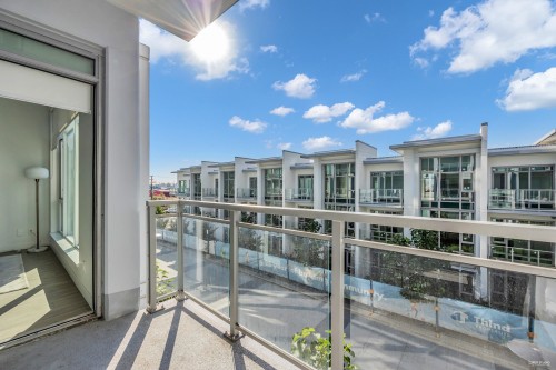 Th302-2351 Beta Avenue, Burnaby, BC - Outdoor With View With Exterior
