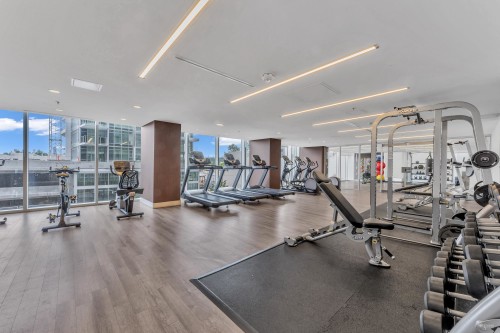 Th302-2351 Beta Avenue, Burnaby, BC - Indoor Photo Showing Gym Room