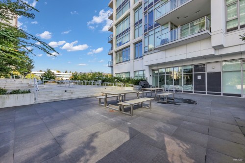 Th302-2351 Beta Avenue, Burnaby, BC - Outdoor