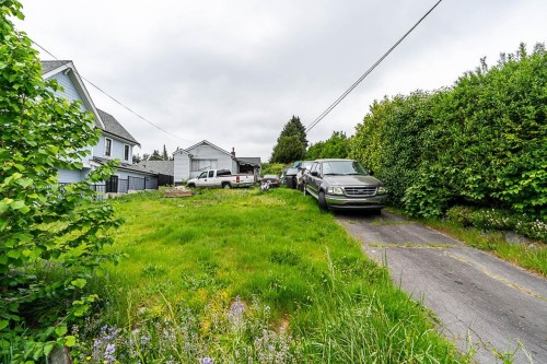 2235 Edinburgh Street  New Westminster, BC V3M 2Y2