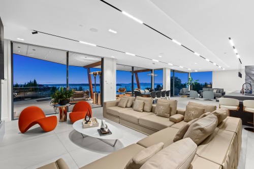 1840 Orchard Way, West Vancouver, BC - Indoor Photo Showing Living Room