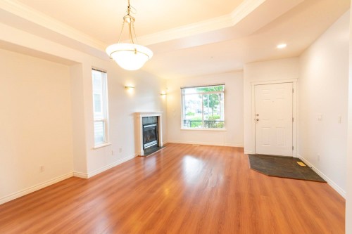 1154 Amazon Street, Port Coquitlam, BC - Indoor With Fireplace