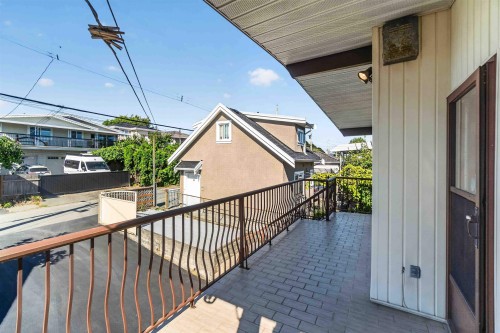 2739 E 8Th Avenue, Vancouver, BC - Outdoor With Exterior