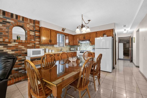 2739 E 8Th Avenue, Vancouver, BC - Indoor