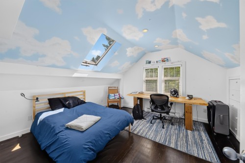 4327 12Th Avenue W, Vancouver, BC - Indoor Photo Showing Bedroom