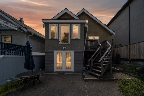 4327 12Th Avenue W, Vancouver, BC - Outdoor