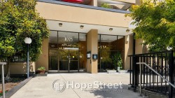 1406-1075 Comox Street Vancouver, BC V6E 1K2