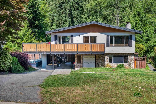 3255 Milton Avenue, North Vancouver, BC - Outdoor With Deck Patio Veranda