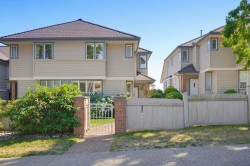 8-920 Citadel Drive Port Coquitlam, BC V3C 5X8